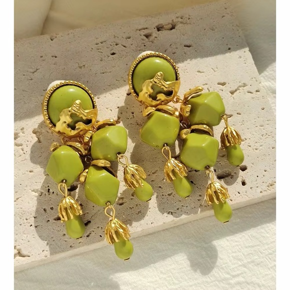 Lime Green & Gold Statement Drop Earrings – Modern Geometric Chandelier Style - Picture 3 of 7